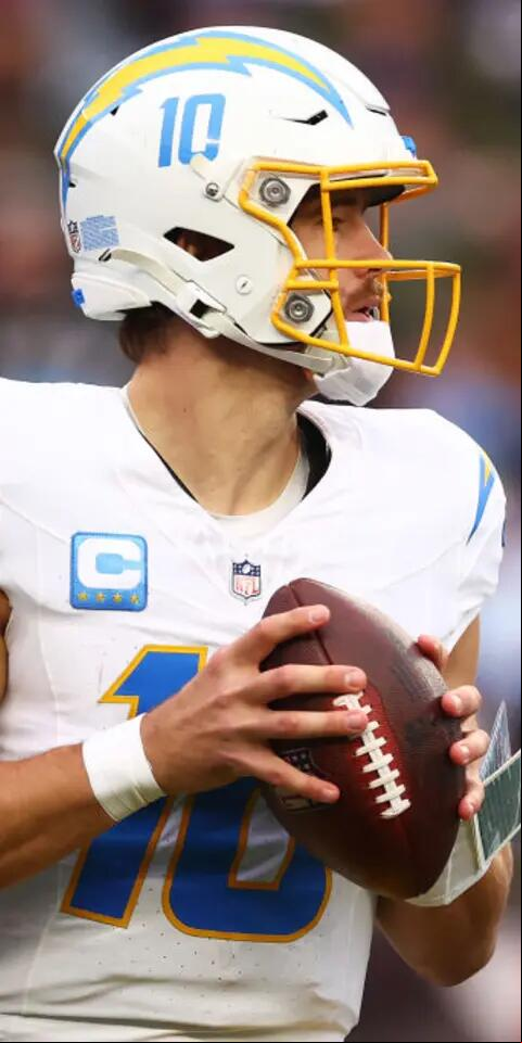 Chargers vs Raiders Odds