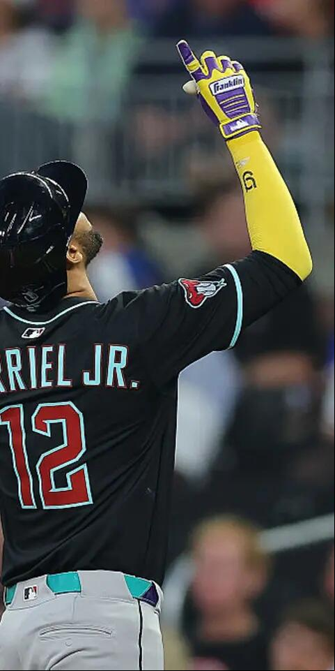 DraftKings Pick6 Picks: Lourdes Gurriel Jr.