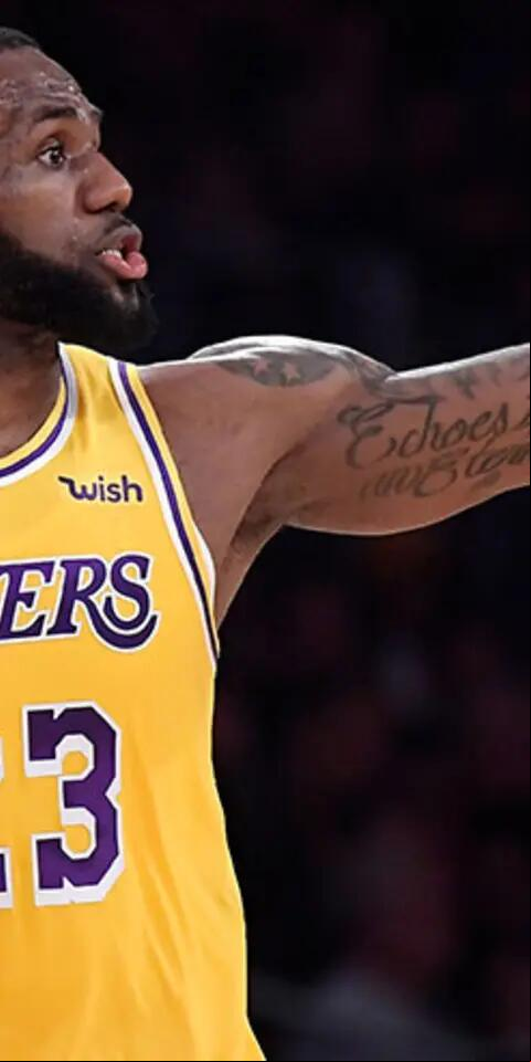 LeBron James #23 of the Los Angeles Lakers reacts during the NBA game at Staples Center on November 29, 2018 in Los Angeles, California