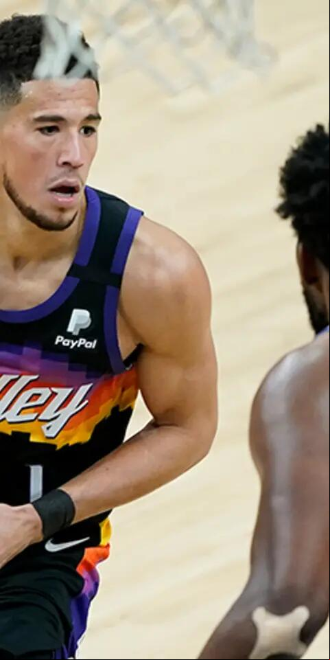 Devin Booker and the Phoenix Suns visit the Philadelphia 76ers on Wednesday night as slight road favorites in NBA betting odds.
