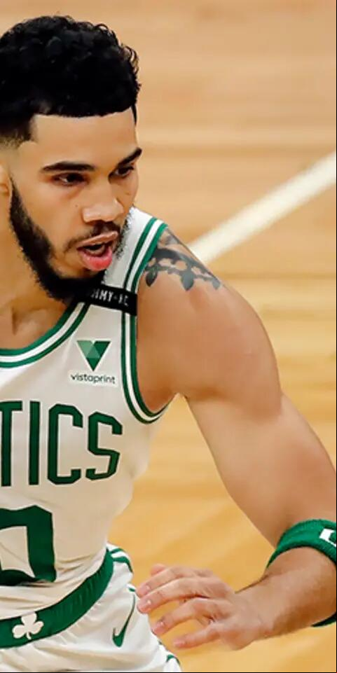 Jayson Tatum and the Boston Celtics are favorites visiting the Chicago Bulls.