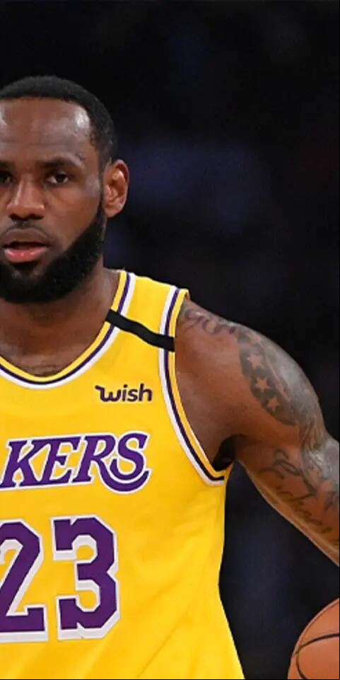 LeBron James and the Los Angeles Lakers are slight favorites against the Golden State Warriors.