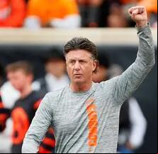 Mike Gundy's Cowboys are underdogs in the Oklahoma State vs Colorado odds